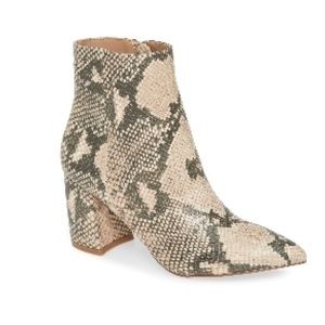 Steve Madden Nadalie Pointed Toe Bootie (Tan, Snake Print) Size 6